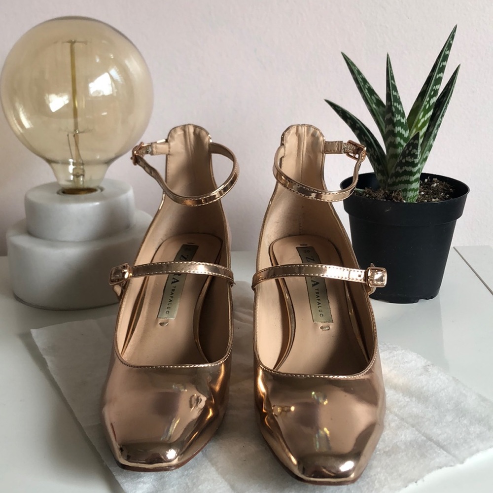 🩷 ZARA 💛 Rose Gold Heeled Sandals sz 6